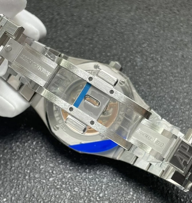 オーデマピゲコピー時計26606ST.OO.1220ST.01バンド