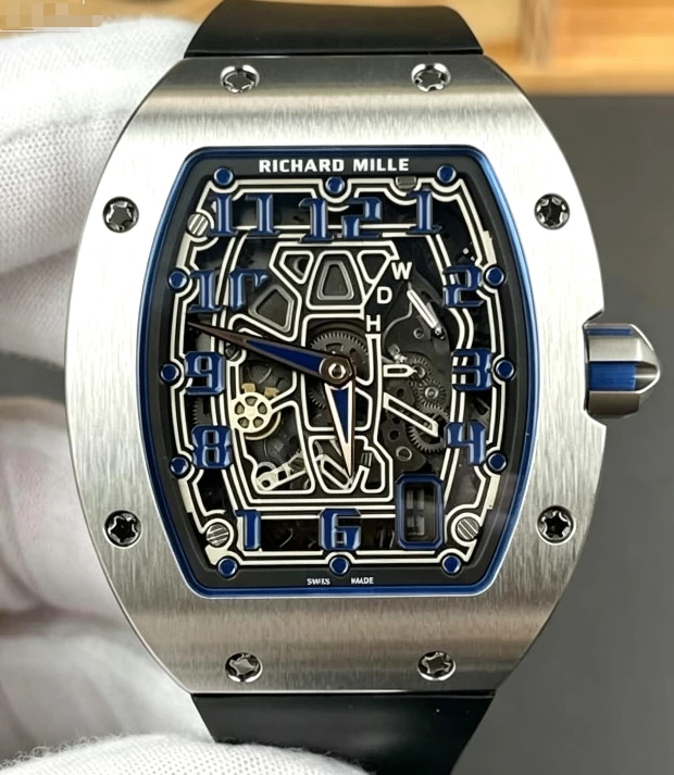 リシャール・ミルコピーRM 67-01正面