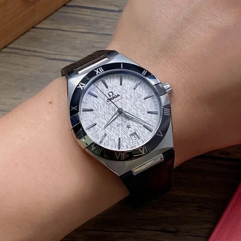 オメガ 131.33.41.21.06.001 時計コピー(1/7)