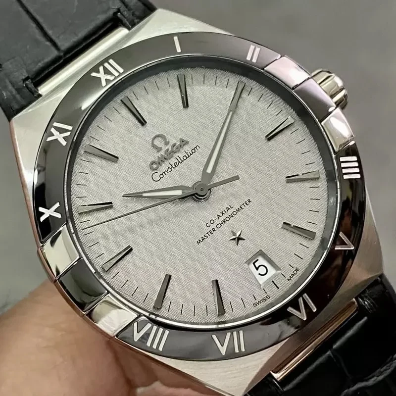 オメガ 131.33.41.21.06.001 時計コピー(2/7)