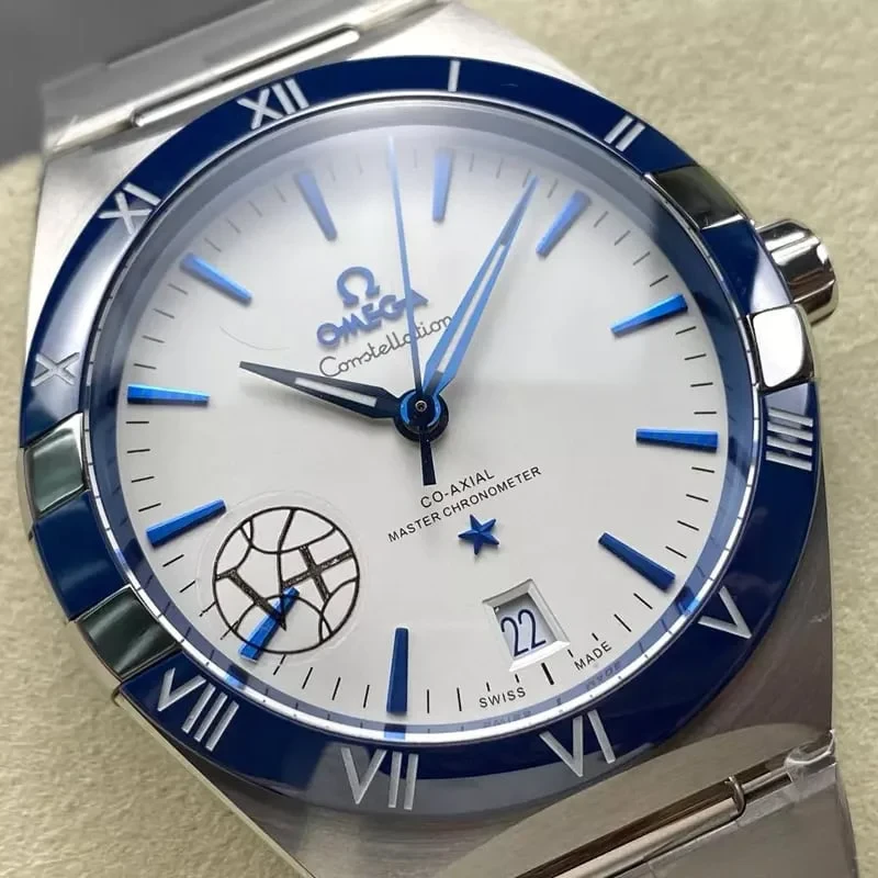 オメガ 131.30.41.21.04.001 時計コピー(2/8)