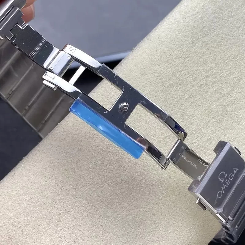 オメガ 131.30.41.21.01.001 時計コピー(6/6)