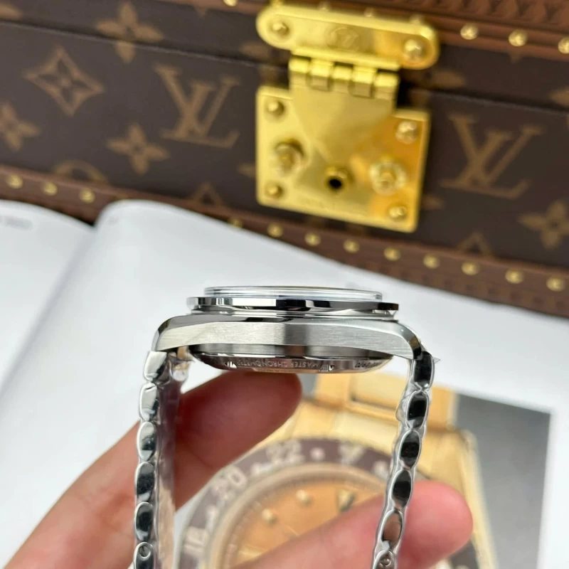 オメガ 310.32.42.50.02.001 時計コピー(8/11)