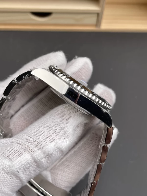 ロレックス 126610LN 時計コピー(5/8)