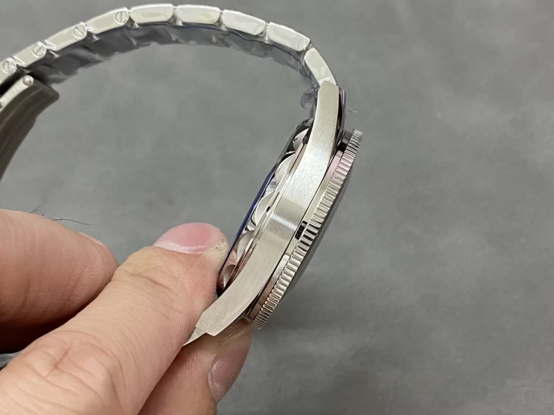 オメガ 234.30.41.21.01.001 時計コピー(4/6)