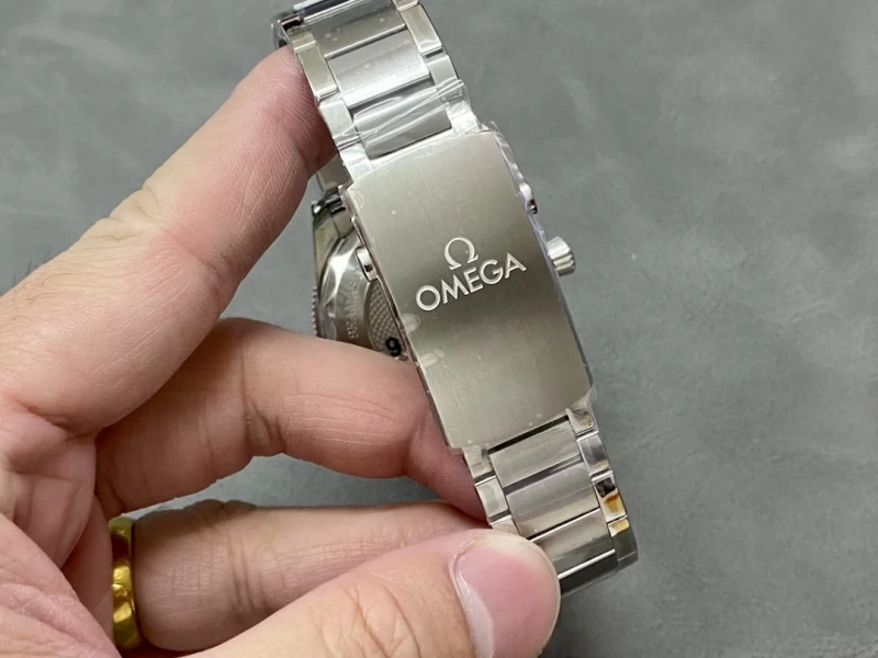 オメガ 234.30.41.21.03.002 時計コピー(5/7)