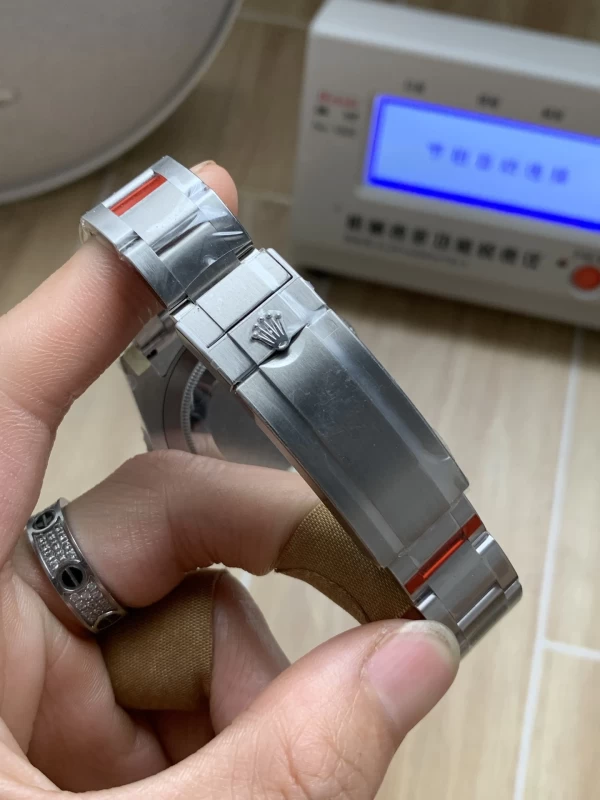 ロレックス 116610LV 時計コピー(4/7)