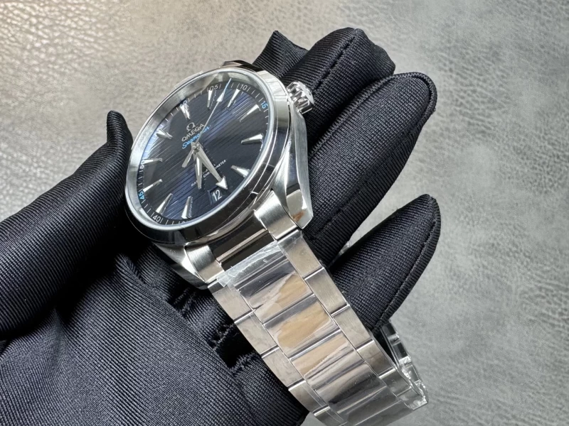 オメガ 220.10.41.21.01.001 時計コピー(4/4)