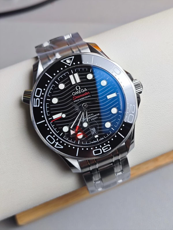 オメガ 210.30.42.20.01.001 時計コピー(2/6)