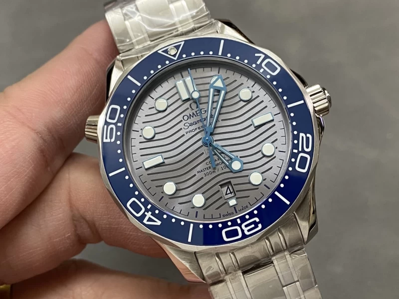 オメガ 210.30.42.20.06.001 時計コピー(2/7)