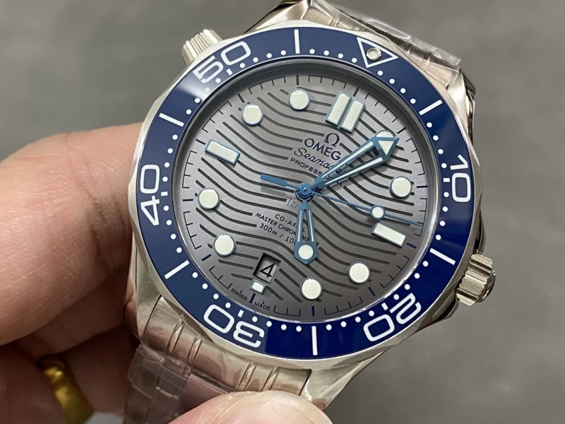 オメガ 210.30.42.20.06.001 時計コピー(3/7)