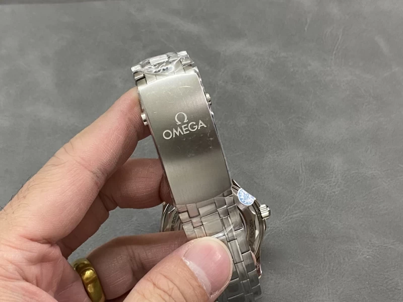 オメガ 210.30.42.20.06.001 時計コピー(5/7)