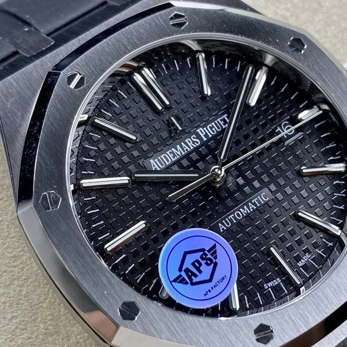 オーデマピゲ 15400 時計コピー(2/5)