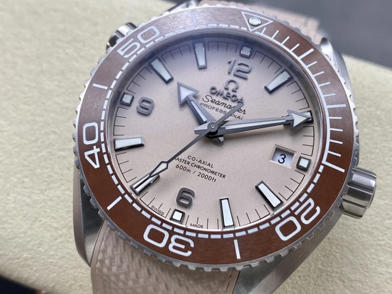 オメガ 215.32.44.21.09.00 時計コピー(2/4)
