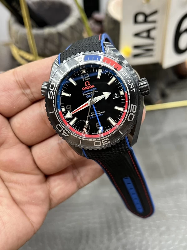 ブランドオメガコピー時計215.92.46.22.01.004側面ケース