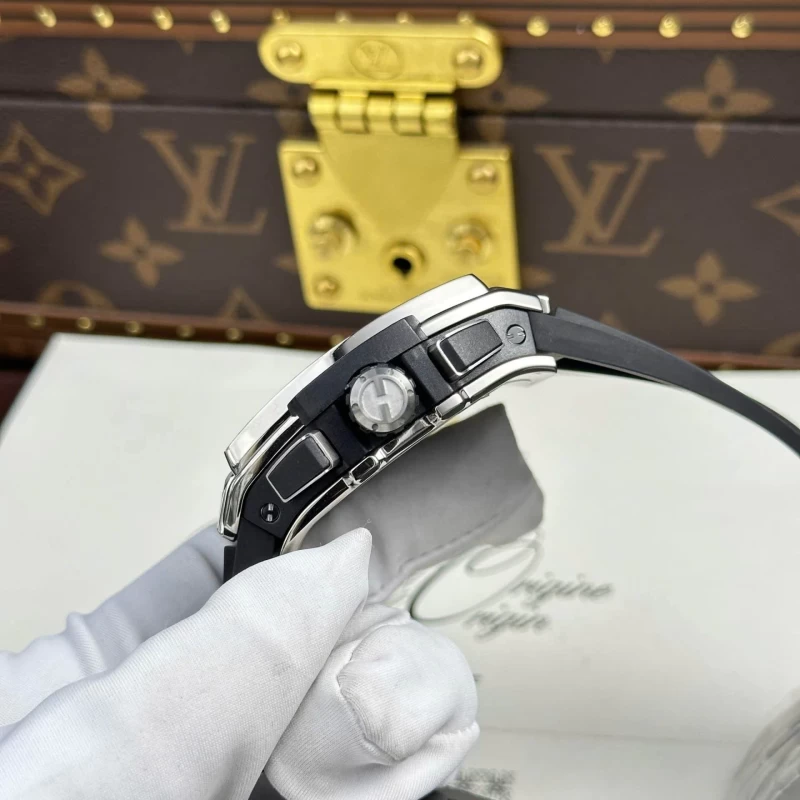 ウブロコピー時計642.NX.0170.RX側面ケース