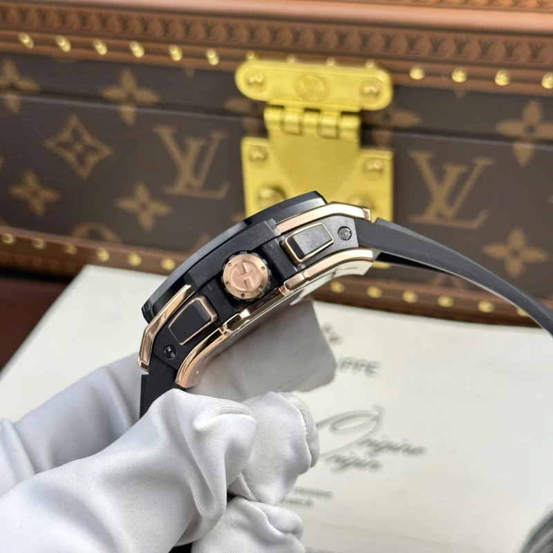 ウブロ時計コピー642.OM.0180.RX側面ケース