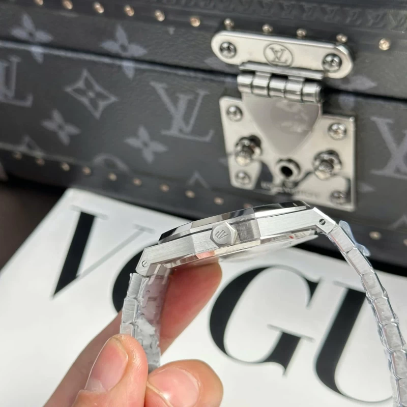 オーデマピゲコピー時計15400ST側面ケース