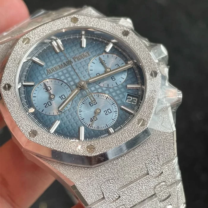 オーデマピゲ時計コピー26240BC.GG.1324BC.02文字盤クローズアップ