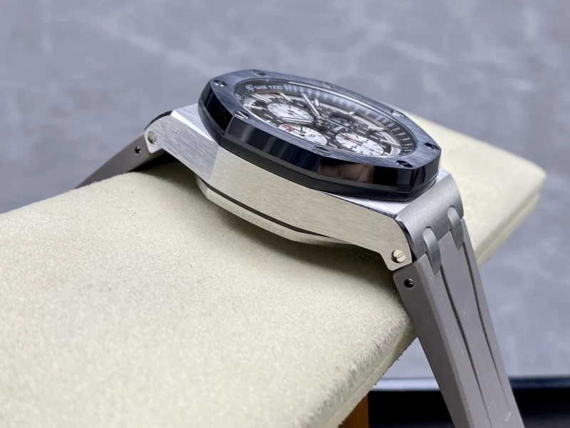 オーデマピゲ 26400IO.OO.A004CA.01 時計コピー(3/7)