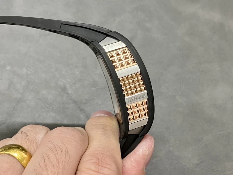 <br />
<b>Warning</b>:  Trying to access array offset on value of type null in <b>/www/wwwroot/westshop24.com/product-detail.php</b> on line <b>267</b><br />
 RM 66 時計コピー(4/6)