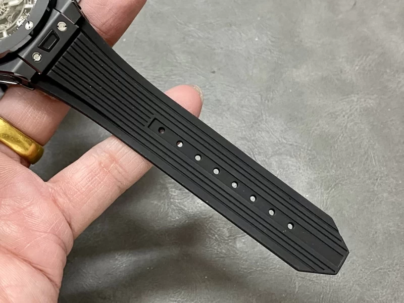 ウブロコピー441.CI.1171.RXバンド