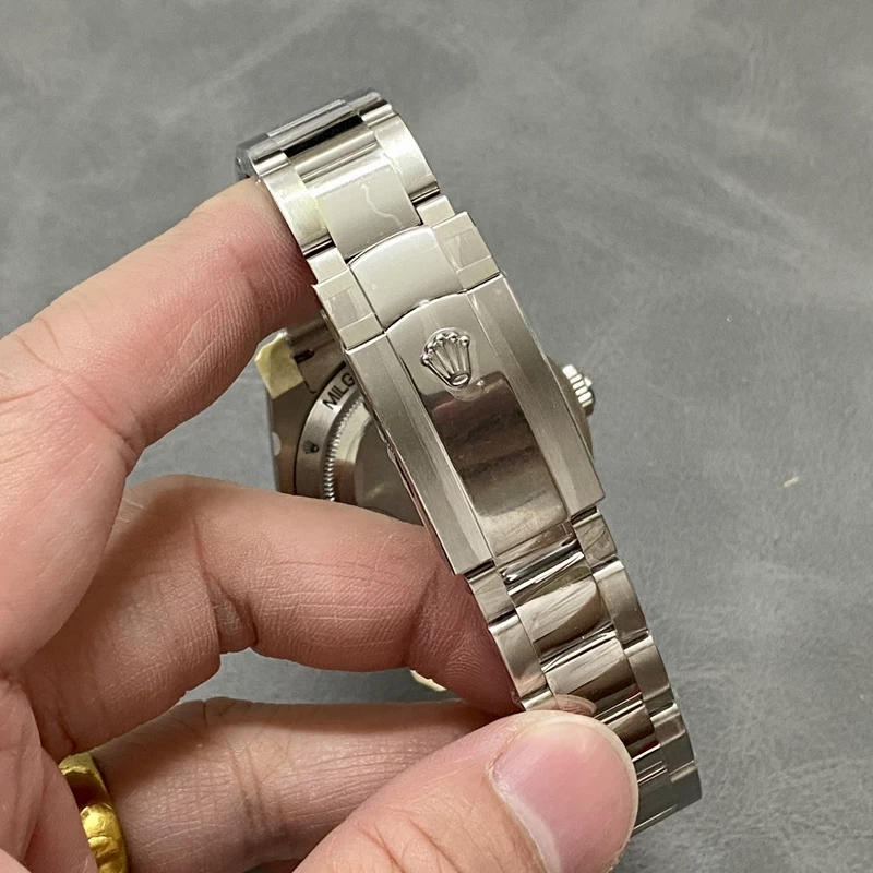 ロレックス 116400GV バックル