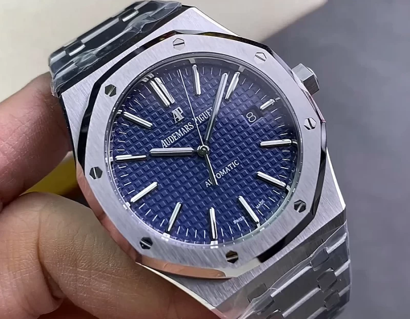 オーデマピゲ 15400ST.OO.1220ST.02 時計コピー(3/9)