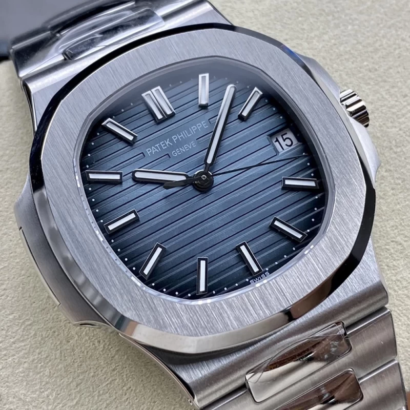 パテック フィリップコピー5711/1A-010正面