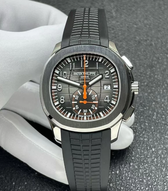 5968コピー時計ブラック