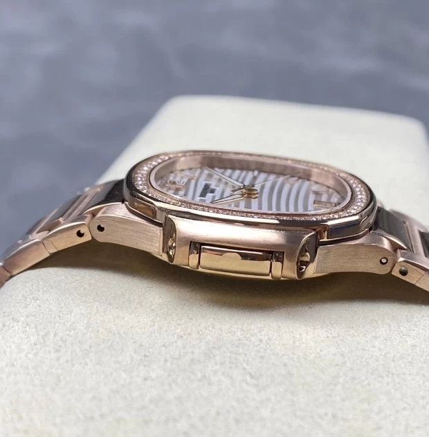 パテックフィリップ時計コピー7118005側面ケース