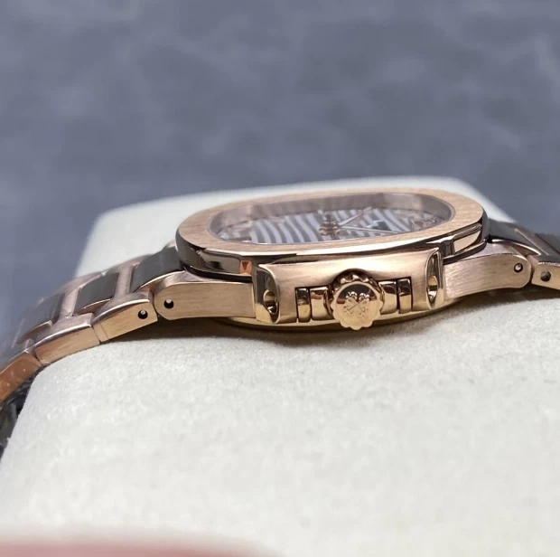 パテックフィリップ時計コピー7118823側面ケース