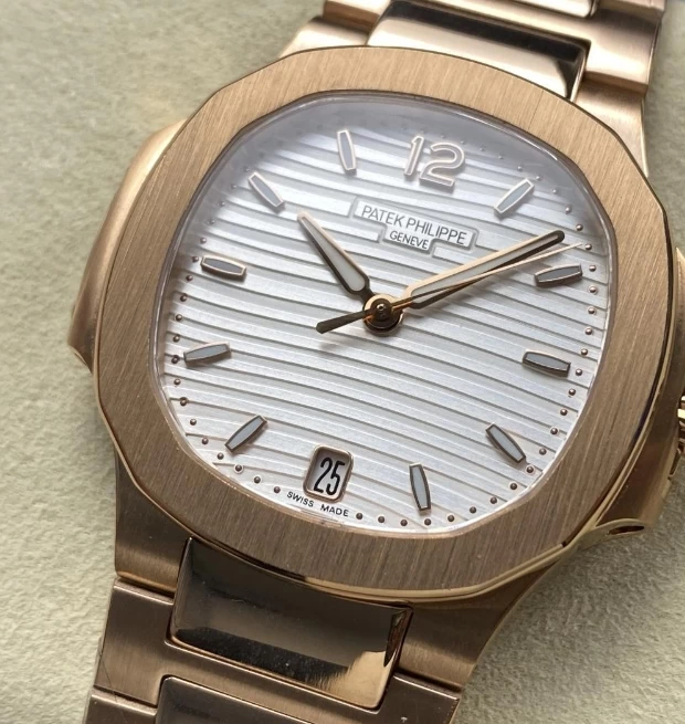 パテックフィリップ時計コピー7118823文字盤クローズアップ
