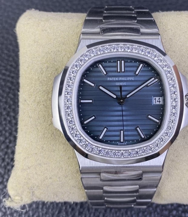 パテックフィリップコピー5713正面