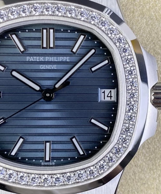パテックフィリップコピー5713文字盤クローズアップ