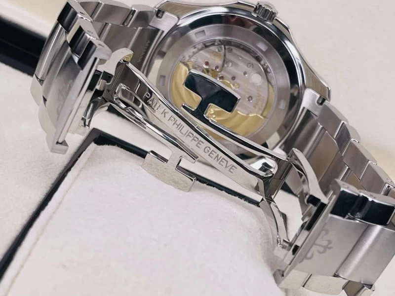 パテックフィリップ 5167A 001 時計コピー(5/5)