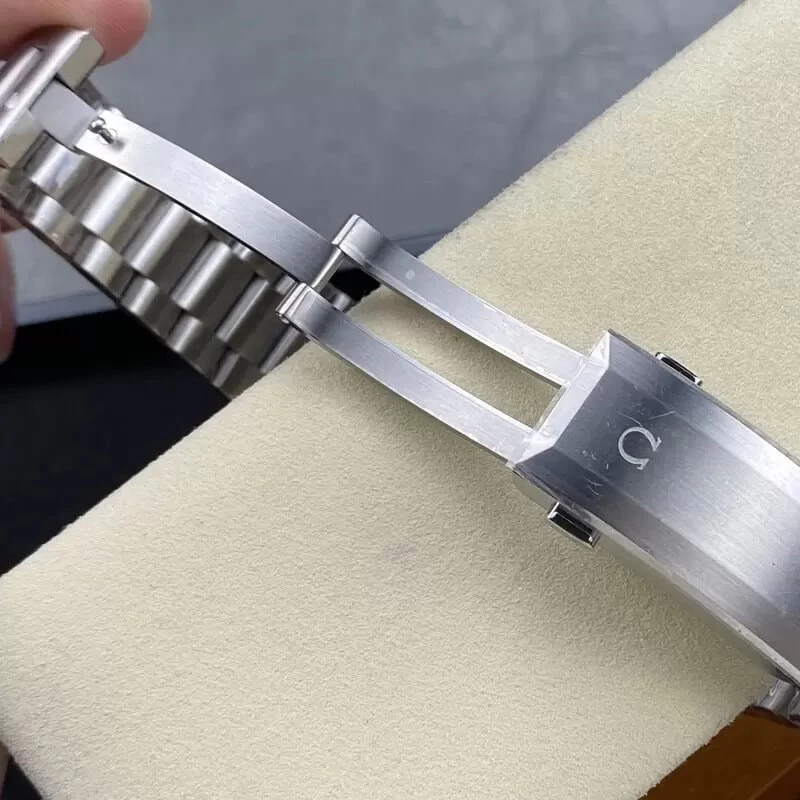 オメガ 215.30.46.21.06.001 時計コピー(6/7)