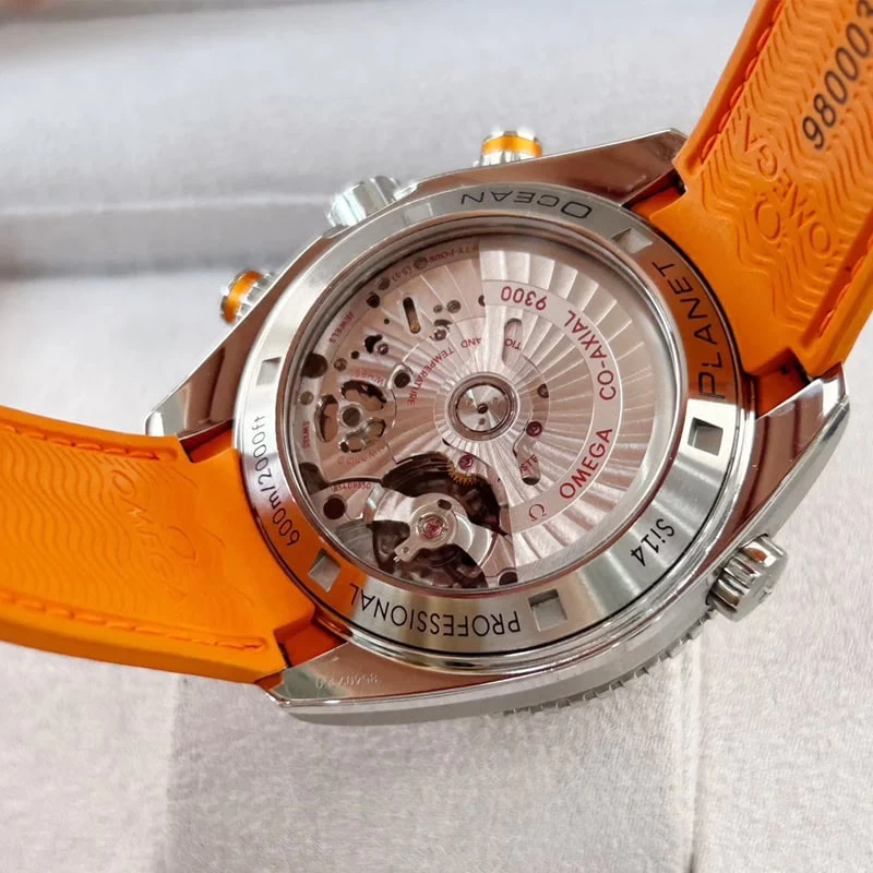 オメガコピー時計232.32.46.51.01.001裏蓋ムーブメント