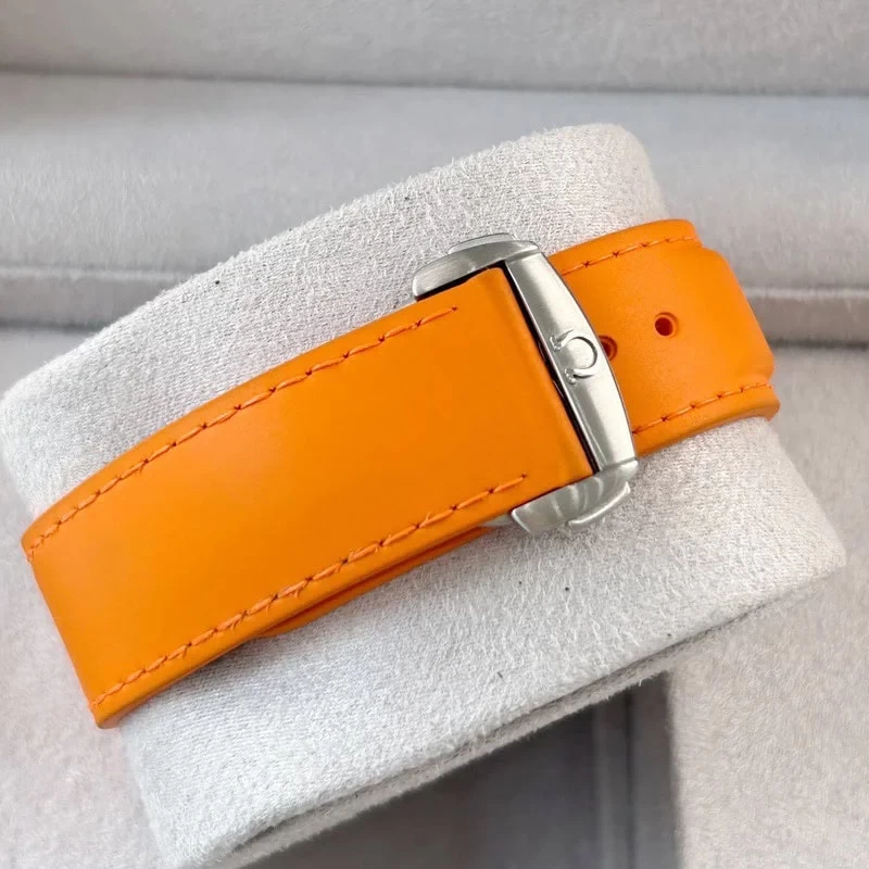 オメガコピー時計232.32.46.51.01.001バンド