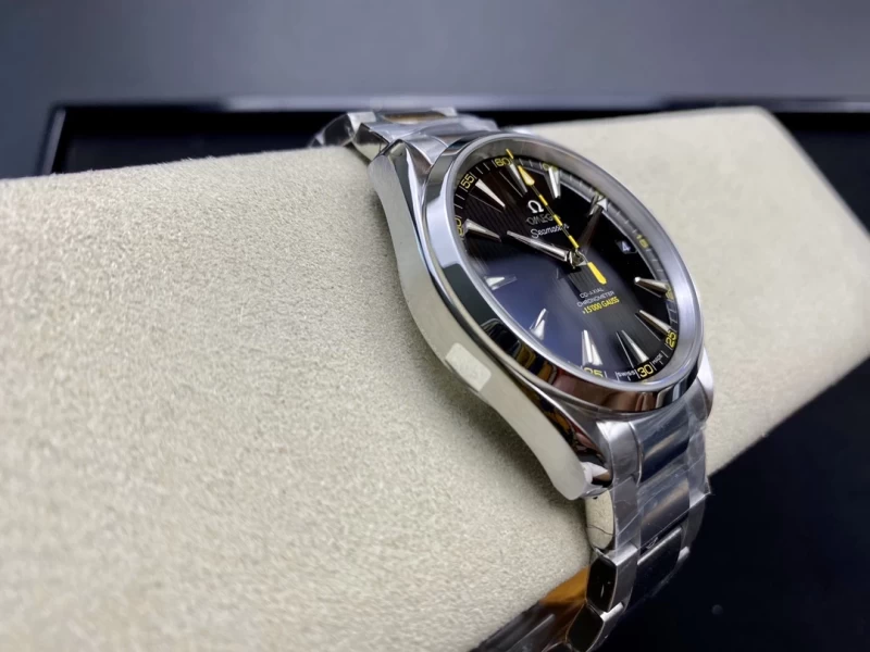 オメガ 231.10.42.21.01.002 時計コピー(4/6)