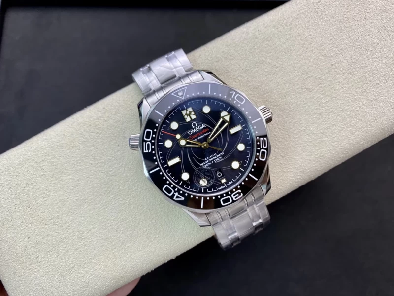 オメガ時計コピー210.22.42.20.01.004正面