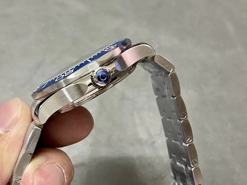 オメガ時計コピー522.30.42.20.04.001側面ケース