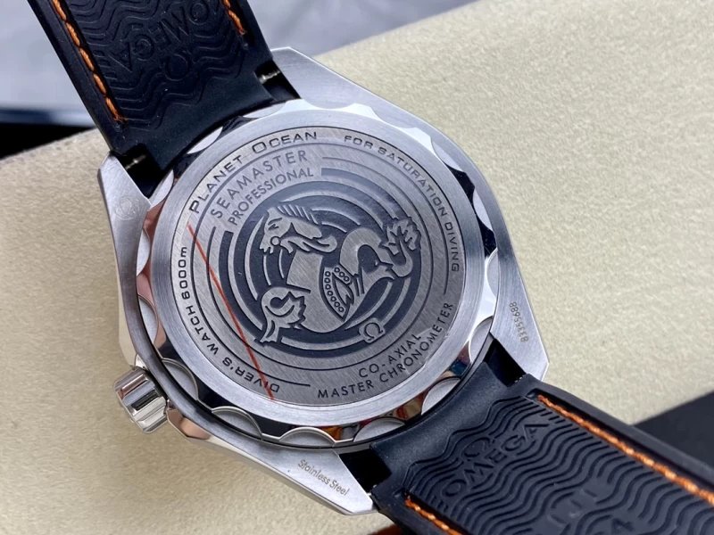 ブランドオメガコピー215.32.46.21.06.001裏蓋