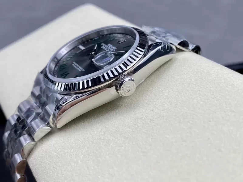 ロレックスコピーm126234-0045 正面 側面ケース
