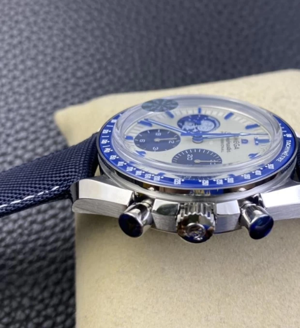 オメガコピー時計695585側面ケース