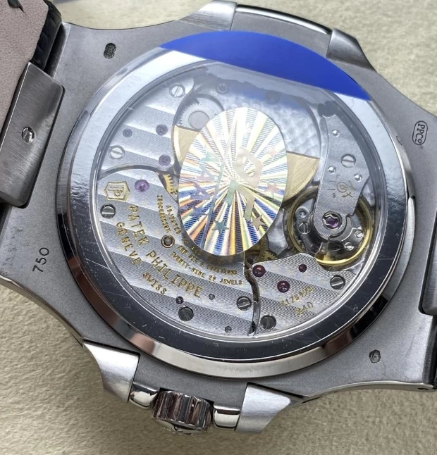 パテックフィリップコピー571277裏蓋ムーブメント