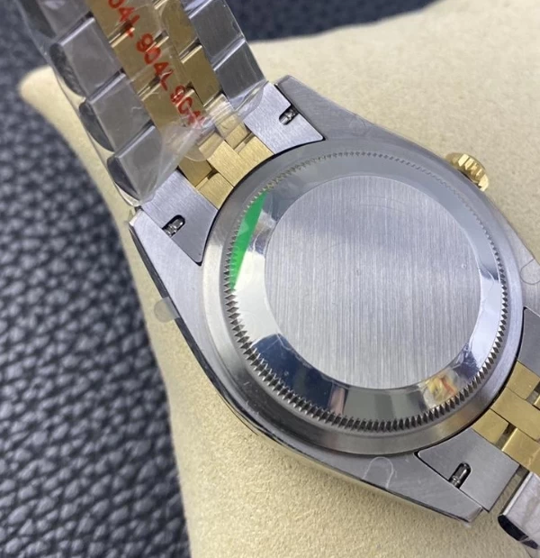 デイトジャストコピー27923裏蓋