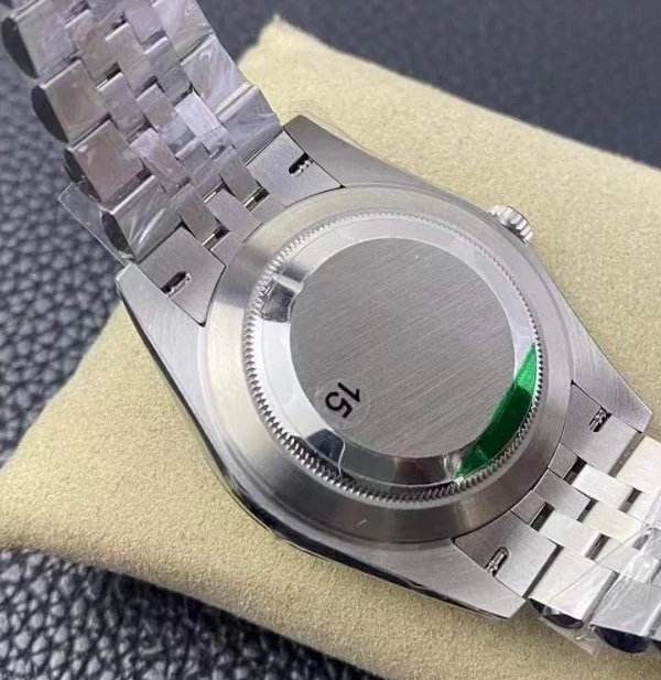 コピー時計1263345裏蓋