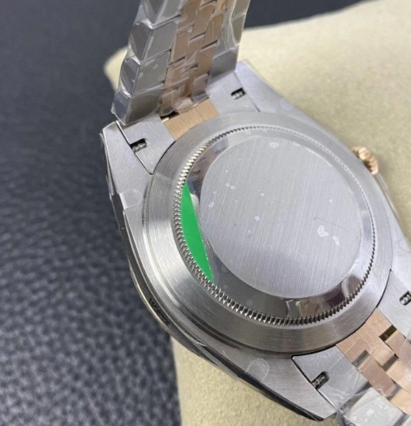 デイトジャスト126334コピー裏蓋