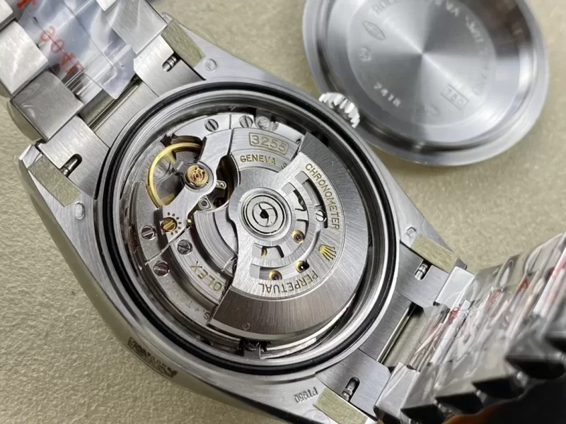 デイデイトm228239-0004コピー ムーブメント